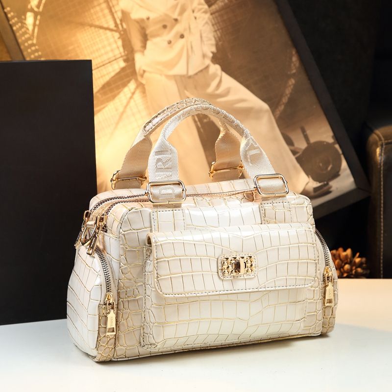 Luxury Bags For Women Sale - Borsa a Tracolla in Pelle di