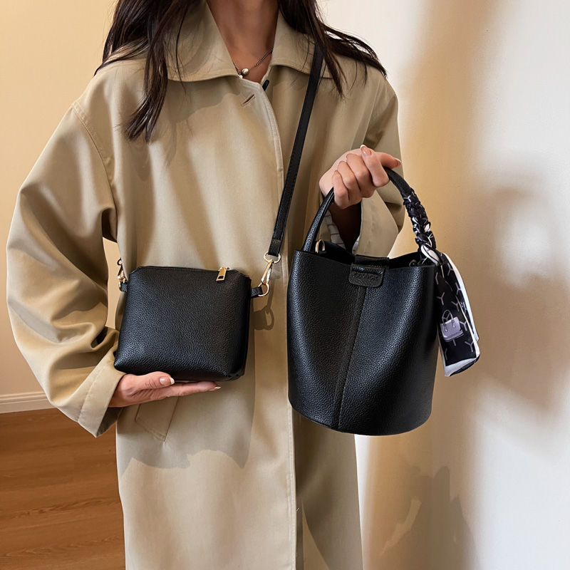 Borse a tracolla e a tracolla  - Luxury Bags For Women Sale recensione e prezzo