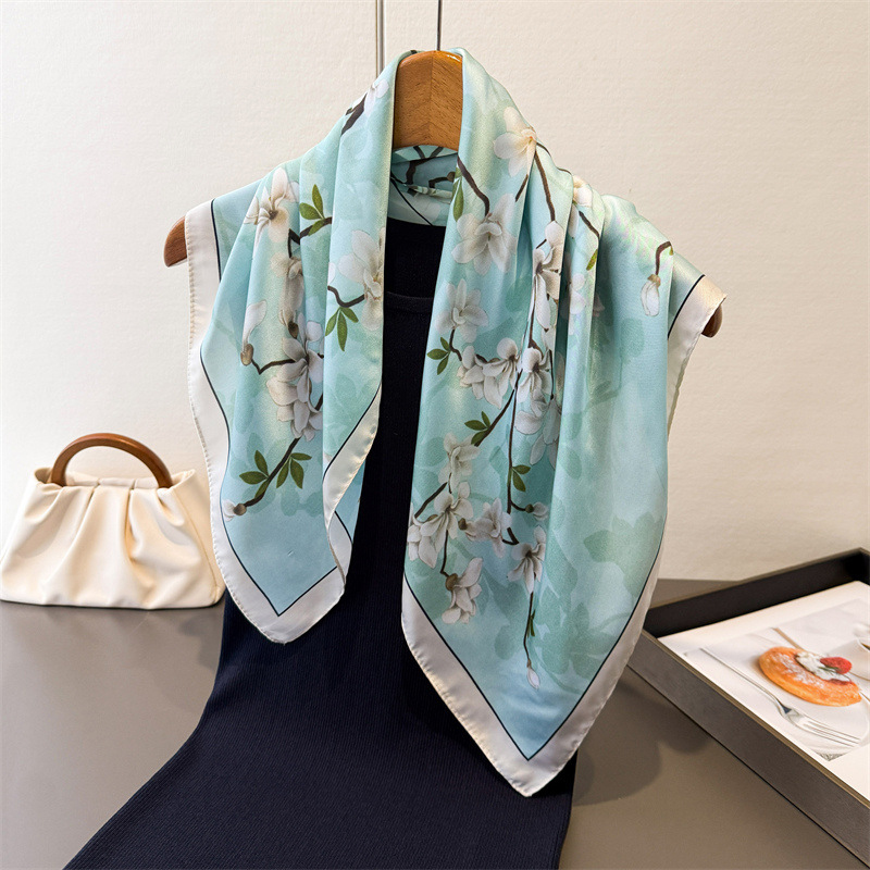 Foulard Sottile di Lusso in Se - Luxury Bags Of 2026 recensione e prezzo