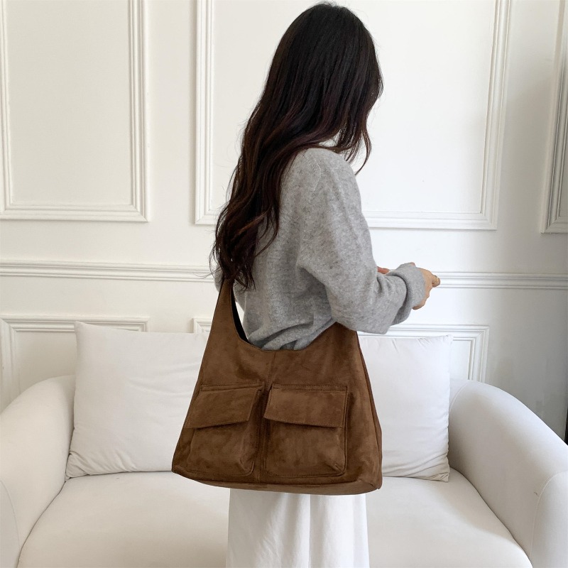 Nuova Borsa a Tracolla in Fint - Bucket Bag Suede recensione e prezzo