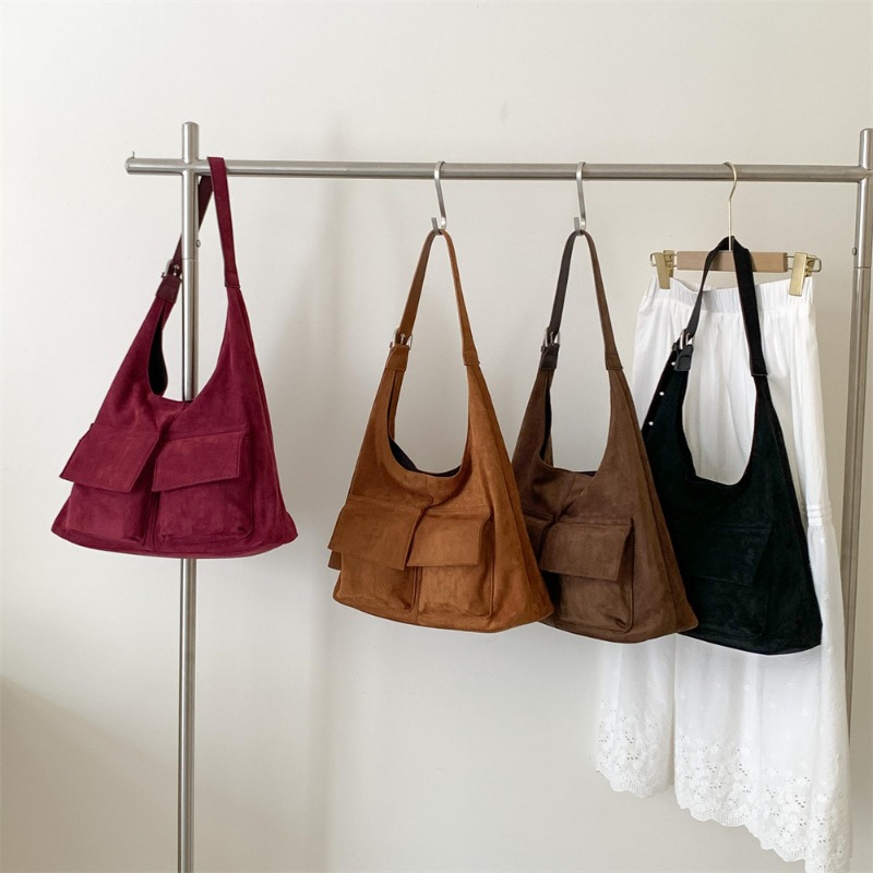Nuova Borsa a Tracolla in Fint - Bucket Bag Suede recensione e prezzo