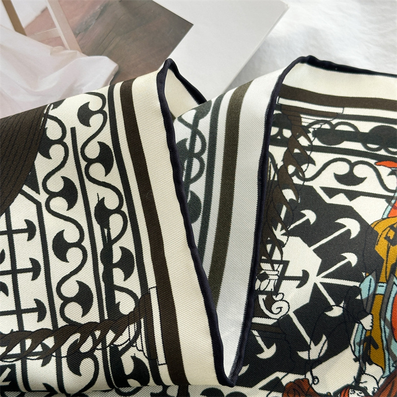 Foulard in Seta di Lusso 14mm, - Luxury Bags And Accessories recensione e prezzo