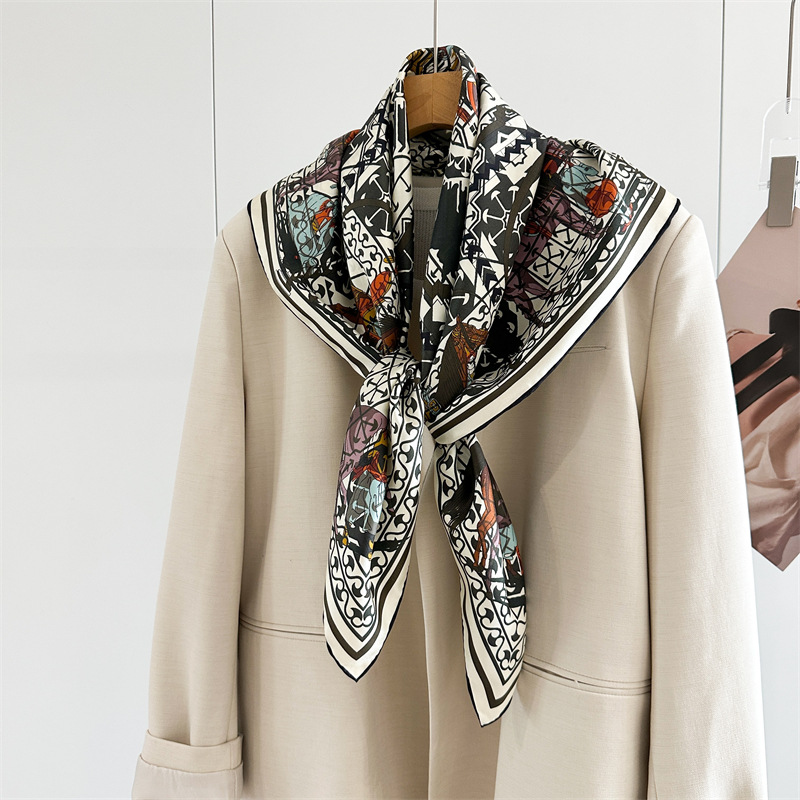 Foulard in Seta di Lusso 14mm, - Luxury Bags And Accessories recensione e prezzo
