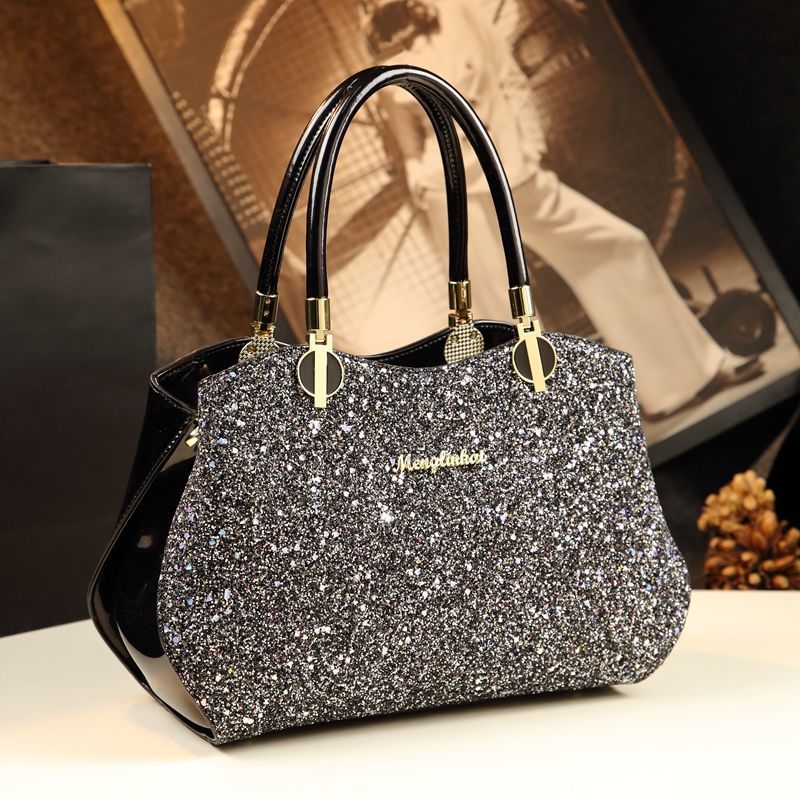 Borsa a Tracolla in Pelle di L - Luxury Bags For Women Sale recensione e prezzo