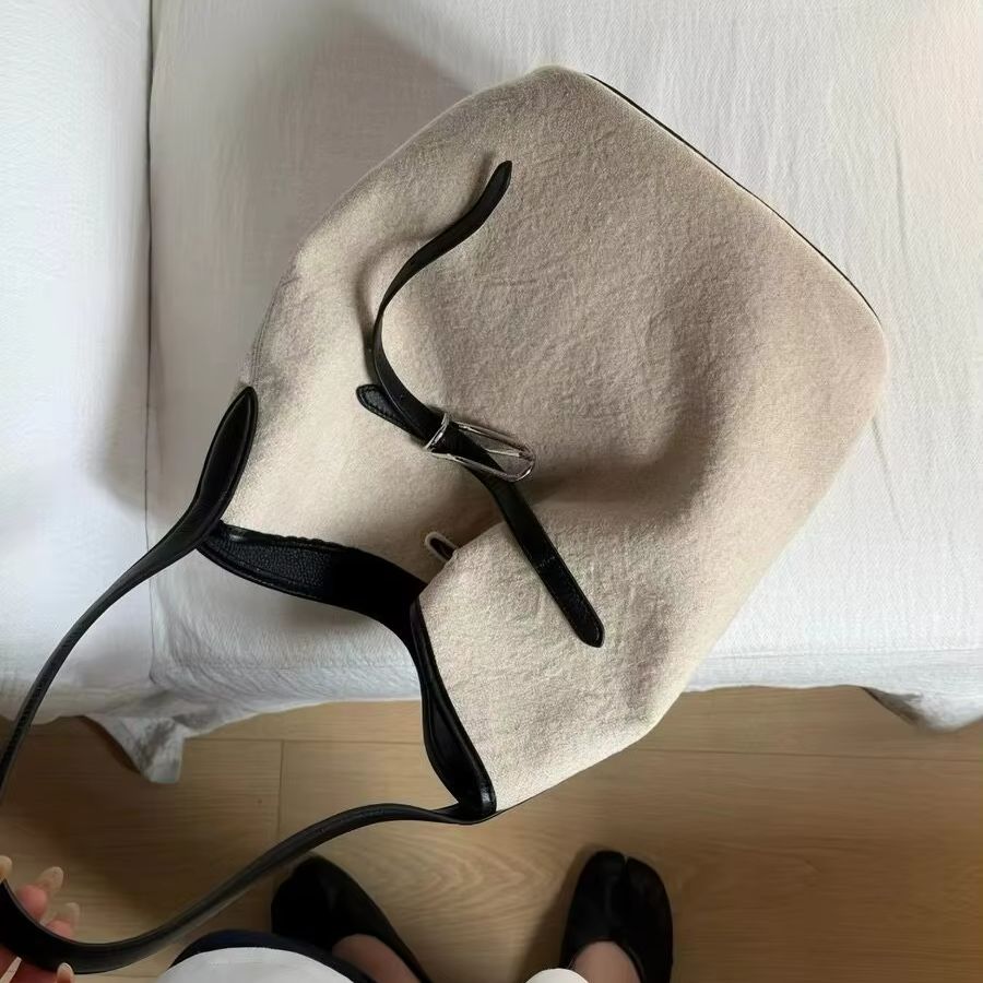Borsa a secchiello da donna in - Bucket Bag Suede recensione e prezzo